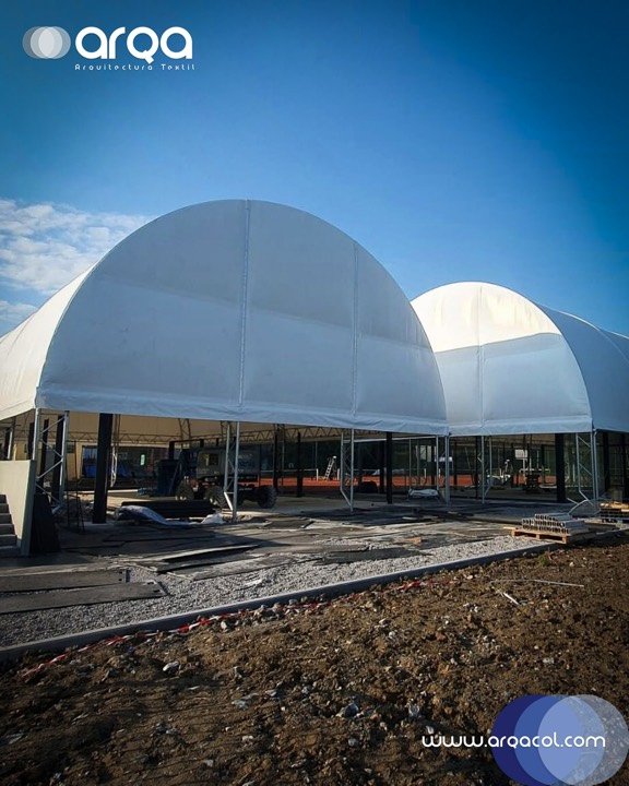 Hangar textil para logística y almacenamiento